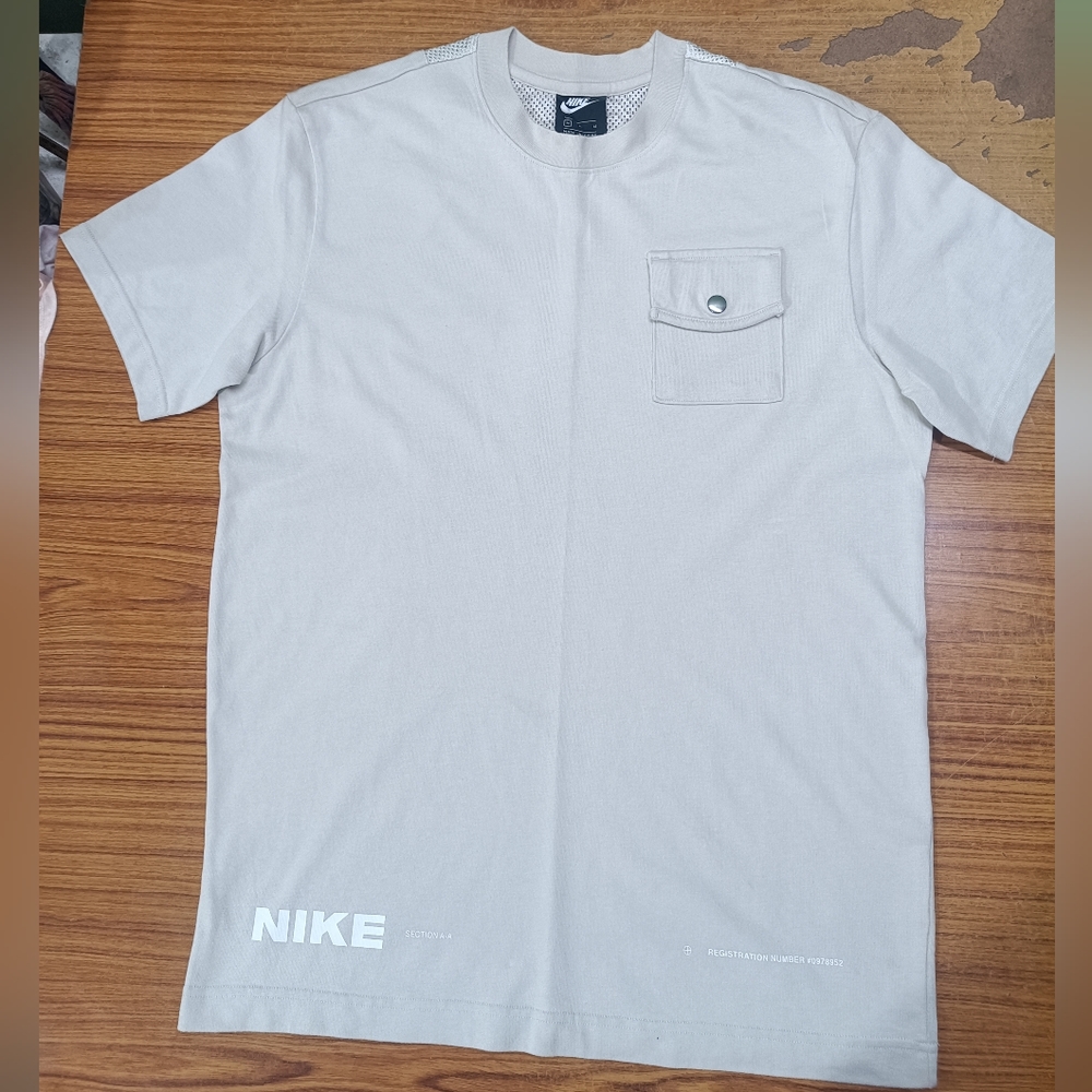 Nike Sportswear T-Shirt City Made Men's Casual Pocket Tee Khaki size M - Picture 6 of 16